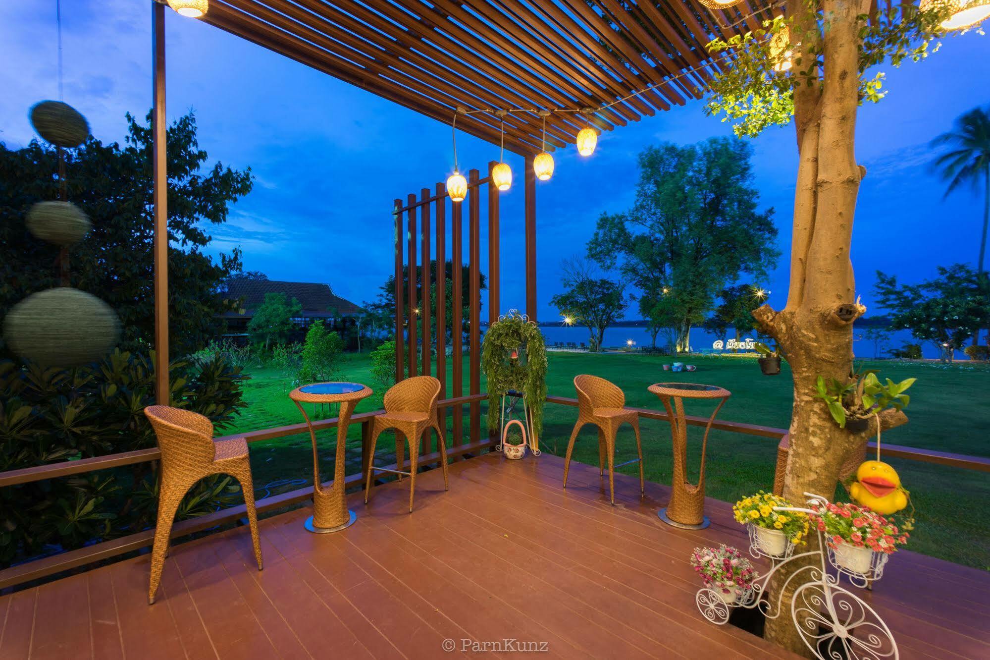 Vieng Khong Hotel Mukdahan Kültér fotó